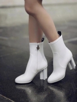 马丁靴已经失宠了 今年流