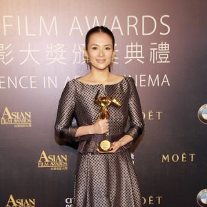 GIORGIO ARMANI赞助得奖者服装出席第八届亚洲电影大