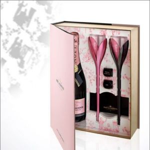 法国酩悦香槟“魅惑之书”