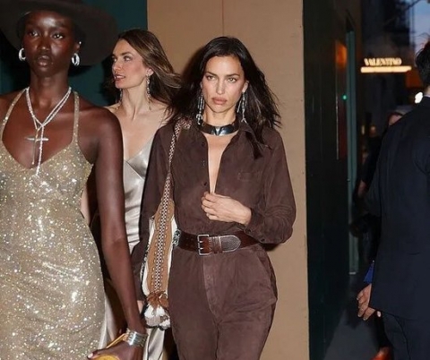 这个秋天最新的流行色以熟悉的样子回到